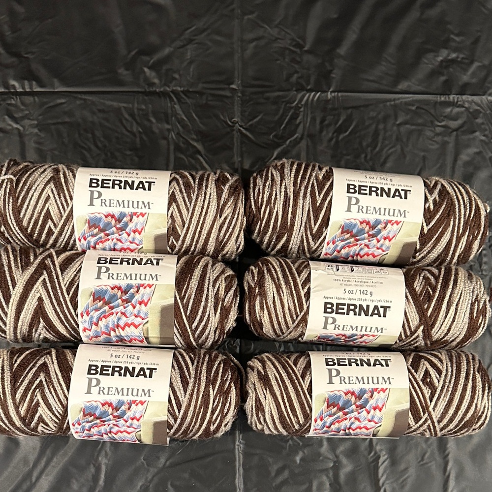 Bernat Premium yarn pack of 6 skeins